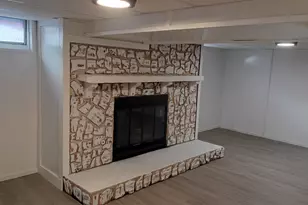 1307 Glenwood Rd, Bloomington, IL 61704 - Photo 17