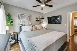 1145 W Newport Ave, Chicago, IL 60657 - Photo 11