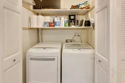 1145 W Newport Avenue #T, Chicago, IL 60657 - Photo 27