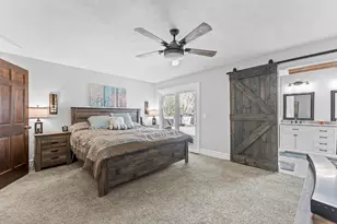 619 West End Rd, Roselle, IL 60172 - Photo 19