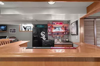 8531 S Kenton Avenue, Chicago, IL 60652 - Photo 11