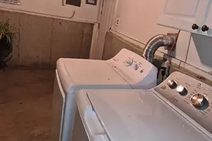 360 Tee Ln, Carpentersville, IL 60110 - Photo 9