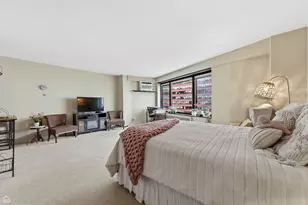 3100 N Lake Shore Dr, Chicago, IL 60657 - Photo 5