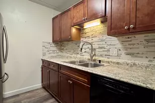 270 Shorewood Dr, Glendale Heights, IL 60139 - Photo 3