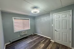 270 Shorewood Dr, Glendale Heights, IL 60139 - Photo 9