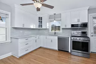 5825 109th St, Chicago Ridge, IL 60415 - Photo 7