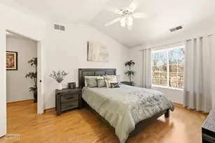 31502 Kline Cir, Warrenville, IL 60555 - Photo 19