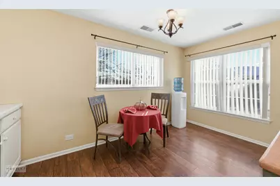 31502 Kline Circle, Warrenville, IL 60555 - Photo 13