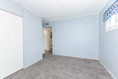 334 E Baker Street, Bloomington, IL 61701 - Photo 19