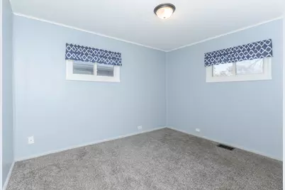 334 E Baker Street, Bloomington, IL 61701 - Photo 17