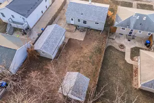 334 E Baker St, Bloomington, IL 61701 - Photo 31