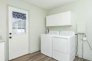 334 E Baker St, Bloomington, IL 61701 - Photo 11