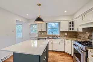 271 S Cedar Ave, Wood Dale, IL 60191 - Photo 7