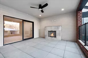 2435 N Clybourn Ave, Chicago, IL 60614 - Photo 13