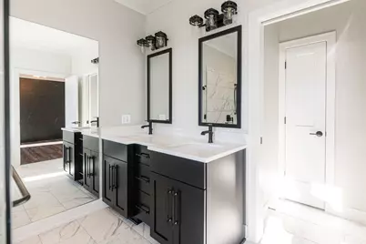 734 Independence Avenue, Sycamore, IL 60178 - Photo 37