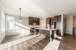 734 Independence Ave, Sycamore, IL 60178 - Photo 11