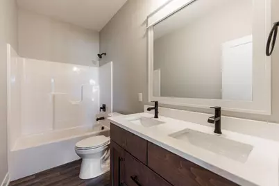 734 Independence Avenue, Sycamore, IL 60178 - Photo 23