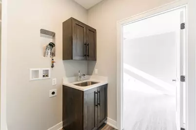 734 Independence Avenue, Sycamore, IL 60178 - Photo 43