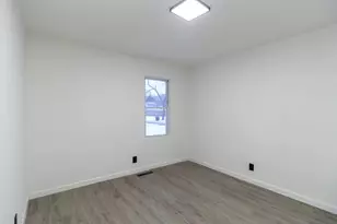 821 Sawyer Rd, Rockford, IL 61109 - Photo 17