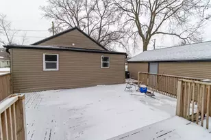 821 Sawyer Rd, Rockford, IL 61109 - Photo 5