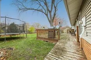 225 Placid Way, Elk Grove Village, IL 60007 - Photo 21