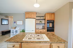 225 Placid Way, Elk Grove Village, IL 60007 - Photo 15