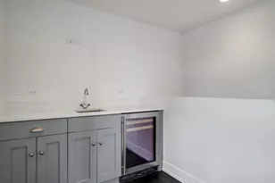 2922 N Sheffield Ave, Chicago, IL 60657 - Photo 21