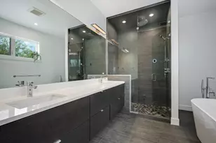 2922 N Sheffield Ave, Chicago, IL 60657 - Photo 19