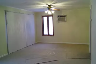 57 Marquette St, Park Forest, IL 60466 - Photo 3