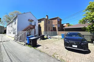 2631 S Shields Ave, Chicago, IL 60616 - Photo 3