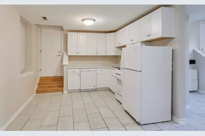 46 6th Avenue #GJ, La Grange, IL 60525 - Photo 9