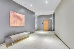 [Address not provided], Chicago, IL 60654 - Photo 3