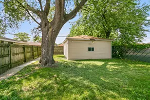 12138 S Elizabeth St, Chicago, IL 60643 - Photo 17