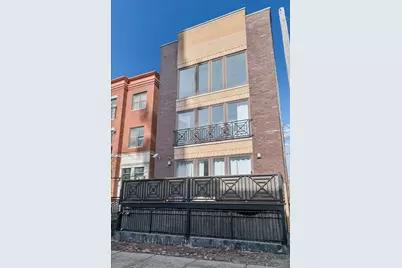 1614 W Augusta Boulevard #3, Chicago, IL 60622 - Photo 1