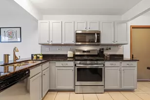 8076 Capra Trail, Darien, IL 60561 - Photo 7