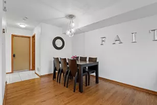 8076 Capra Trail, Darien, IL 60561 - Photo 5