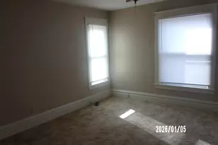 223 E Oak St, Watseka, IL 60970 - Photo 21