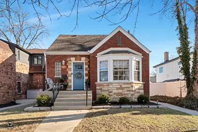 9751 S Hamlin Avenue, Evergreen Park, IL 60805 - Photo 1