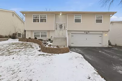 72 W Nevada Avenue, Glendale Heights, IL 60139 - Photo 1