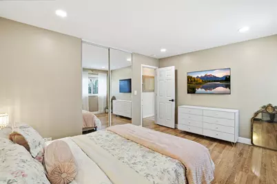 72 W Nevada Avenue, Glendale Heights, IL 60139 - Photo 15