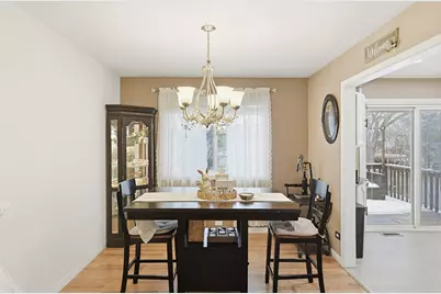 72 W Nevada Avenue, Glendale Heights, IL 60139 - Photo 7