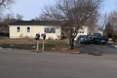 4218 Parkway Avenue, McHenry, IL 60050 - Photo 1