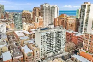 450 W Briar Pl, Chicago, IL 60657 - Photo 21