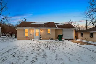 1013 Deep Haven Dr, Joliet, IL 60432 - Photo 1