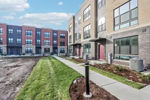 361 Summit Cir, Lombard, IL 60148 - Photo 3