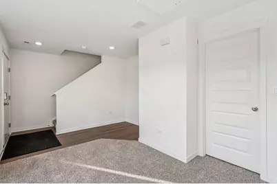 361 Summit Circle, Lombard, IL 60148 - Photo 7