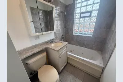 5207 W Belmont Avenue #2C, Chicago, IL 60641 - Photo 9