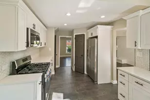 531 W Winchester Rd, Chicago Heights, IL 60411 - Photo 7