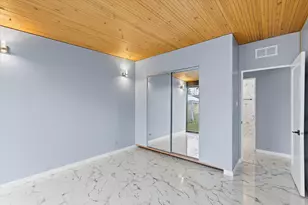 255 E 170th St, South Holland, IL 60473 - Photo 13