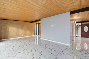 255 E 170th St, South Holland, IL 60473 - Photo 5